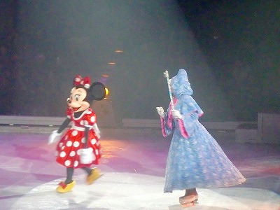 ディズニーオンアイス2011_c0142898_10483276.jpg