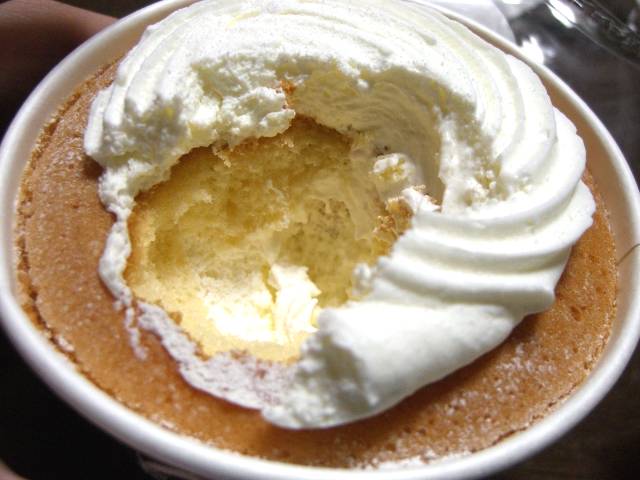 サークルKサンクス 天使のクリーミーシフォン_f0201488_0451212.jpg