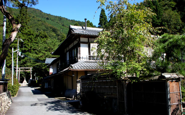 坊村 明王院_e0048413_20275988.jpg