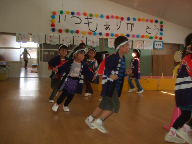 おじいちゃん、おばあちゃんいらっしゃい会_d0166047_1711441.jpg