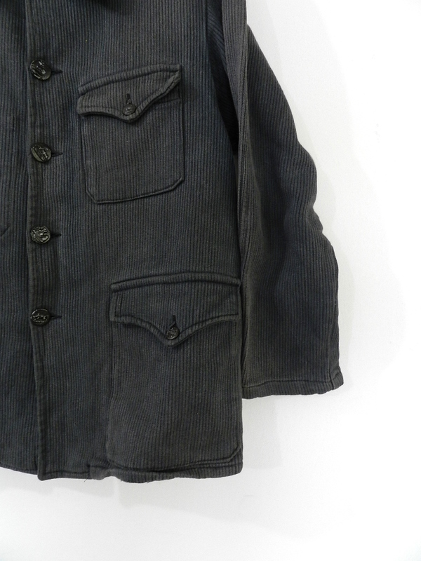 french hunting jacket with animal buttons_f0226051_1250742.jpg