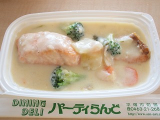 豚角煮丼＆サーモンクリームソース_e0113495_21133669.jpg