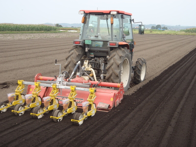ほうれん草の播種 新規就農物語 農で起業