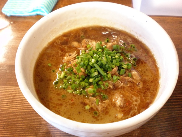 白ひげ やまりすがたべるもの