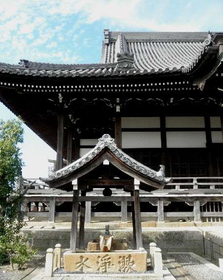 　　　梶取本山 総持寺_b0093754_23324835.jpg