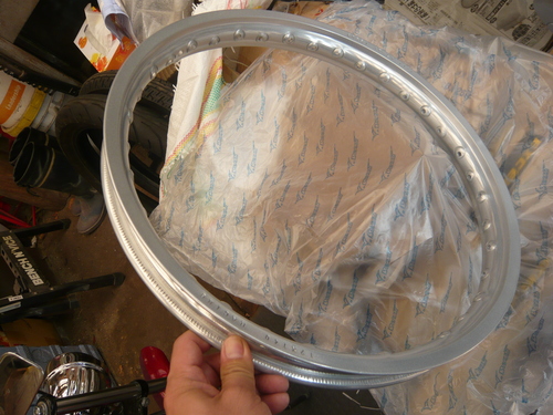 a0193460_12424118.jpg