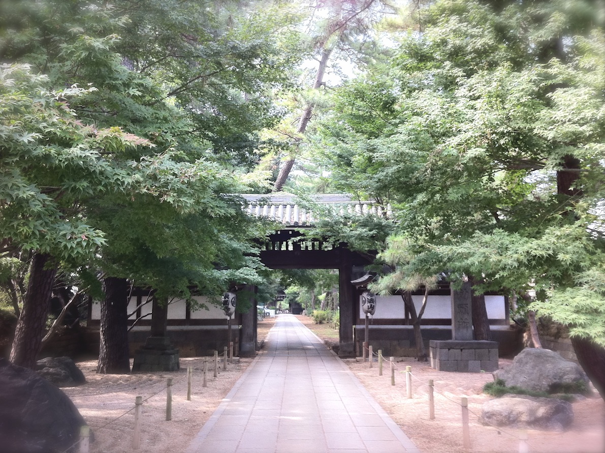 東漸寺にて_a0072337_2145129.jpg