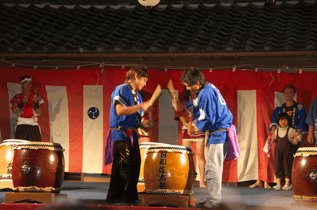 e0203037_1121082.gif