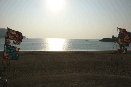 e0203037_2332274.gif