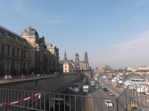e0123104_854347.jpg