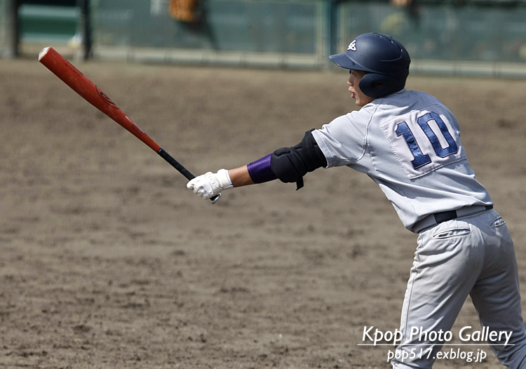 第64回秋季東北地区高校野球岩手県大会〈準々決勝〉花巻東vs盛岡大附〈その2〉_a0200578_2133141.jpg