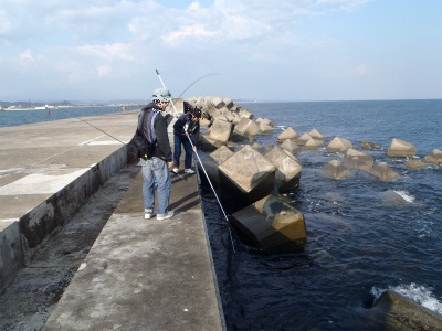 登別漁港でサケ釣りか～ら～の！白老沖堤でデカアブ釣行！（デカアブ編）_b0014001_22553910.jpg