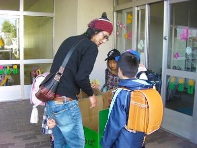 2011年 おとどけアート 稲積小学校 「秋の秘密基地」 小助川裕康_a0062127_11495353.jpg