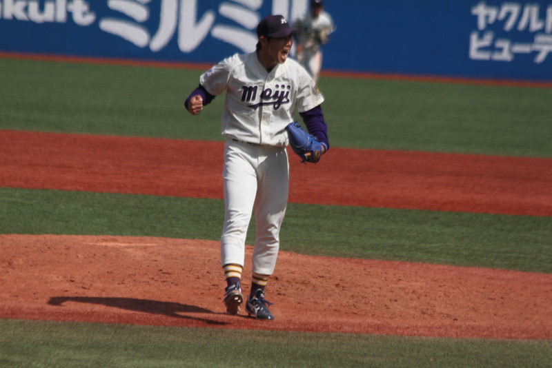 東京六大学野球2011秋第4週　慶大VS明大1回戦の写真_a0105242_21394282.jpg