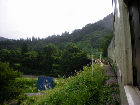 真夏の列島横断旅4 (只見線〔後半〕)_b0005281_21285369.jpg