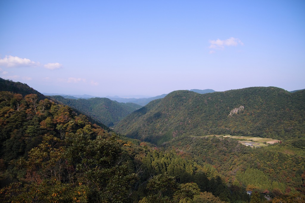 百寺巡礼二十七ヶ寺目──天台宗三徳山三佛寺（第七十一番）。_b0133440_13495734.jpg