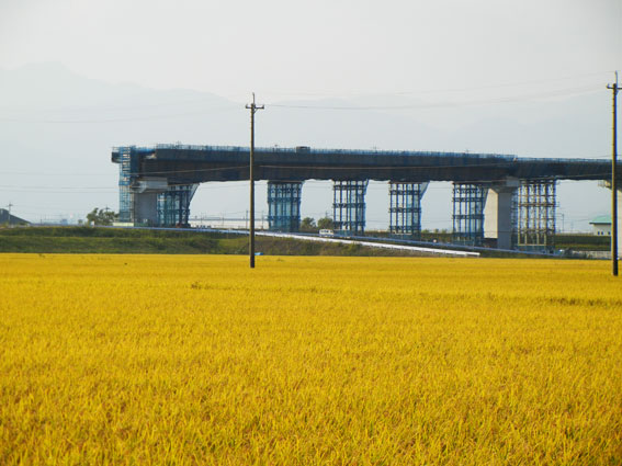 東海環状自動車道_e0074782_22521437.jpg