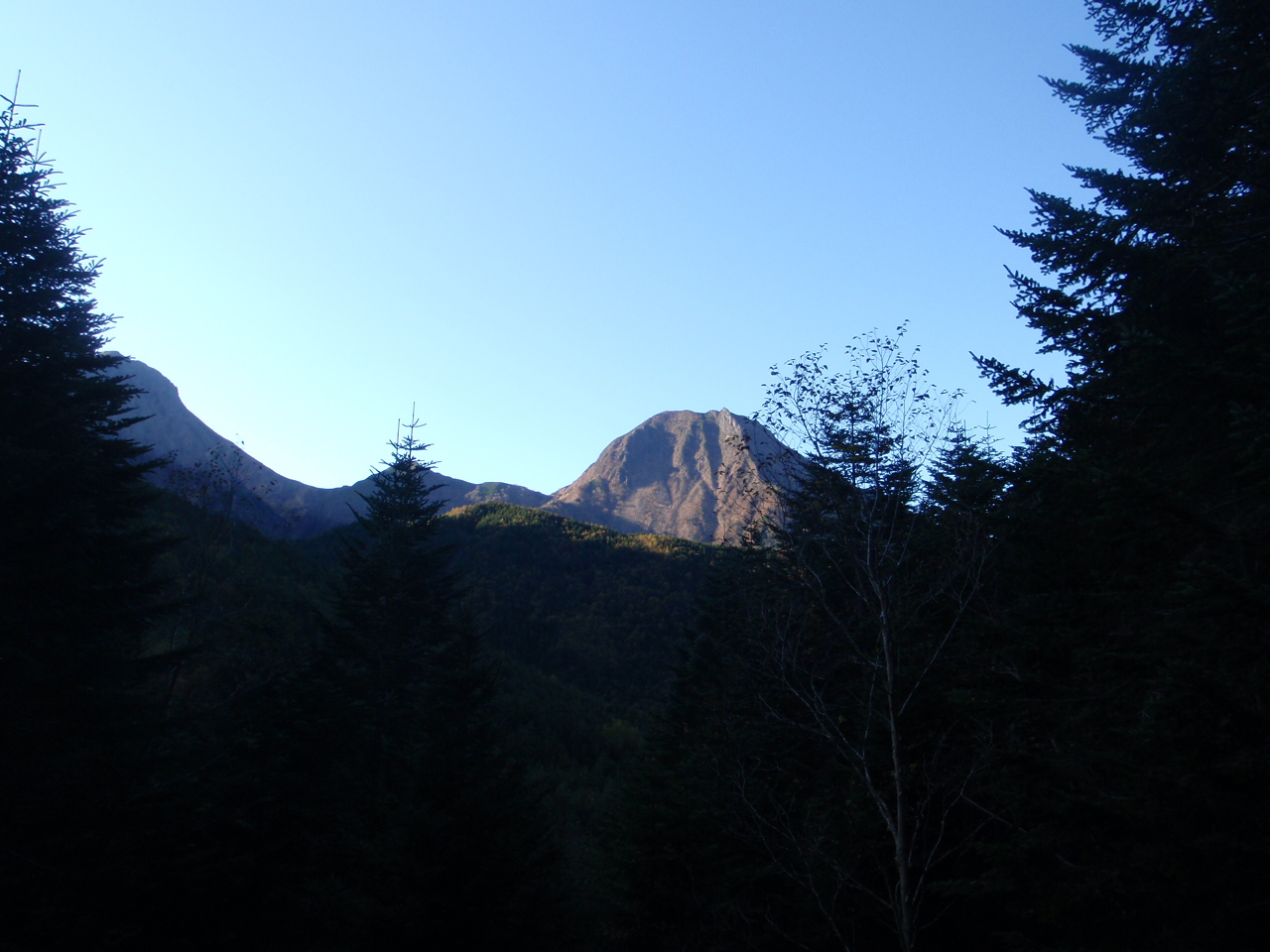 赤岳鉱泉から硫黄岳、天狗岳_d0034291_8252180.jpg