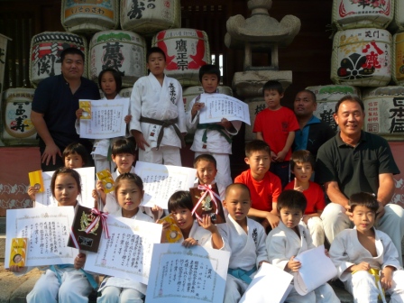 三連休シリーズ第2弾!櫛田神社秋季大祭奉納柔道大会 結果(^O^)_b0172494_015098.jpg