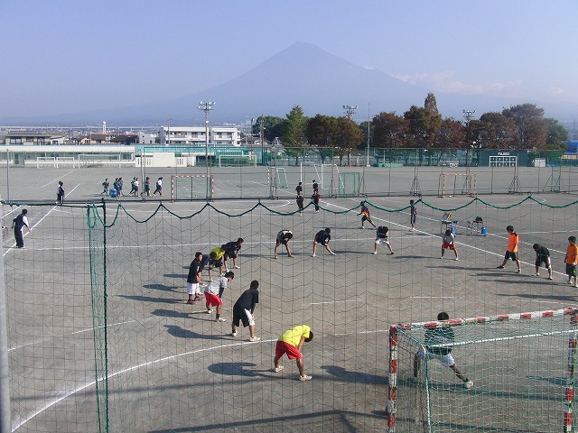 今年も晴天の下で行なわれた富士市スポーツ祭ハンドボール大会_f0141310_7485350.jpg