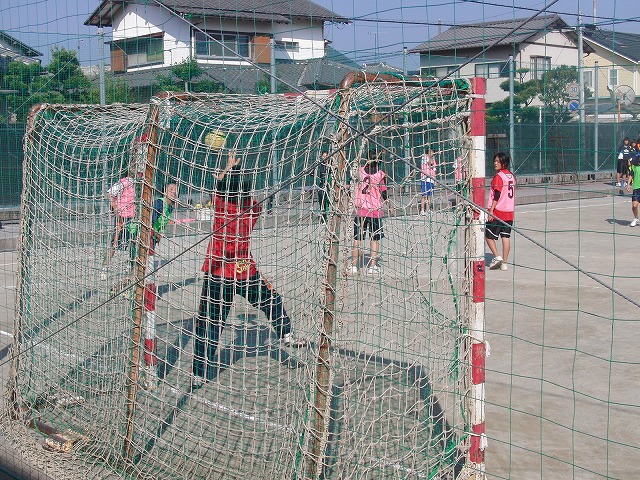 今年も晴天の下で行なわれた富士市スポーツ祭ハンドボール大会_f0141310_7503272.jpg