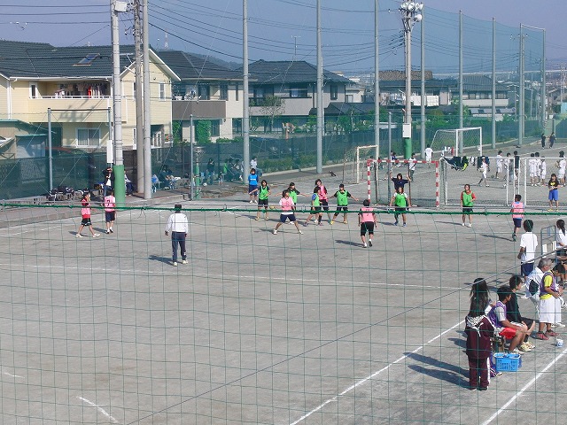 今年も晴天の下で行なわれた富士市スポーツ祭ハンドボール大会_f0141310_750970.jpg