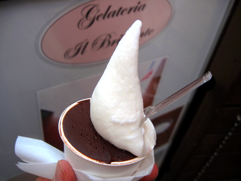 洋梨とビターチョコレートのシャーベット 【鎌倉 イルブリガンテ(Il Brigante)】_b0153224_2220748.jpg