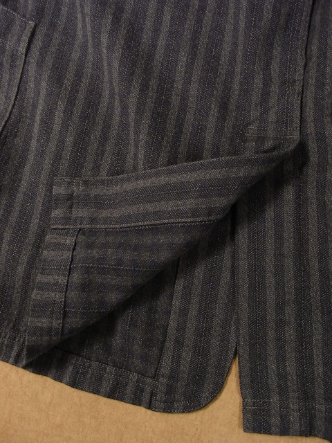 stripe store coat_f0049745_1740320.jpg