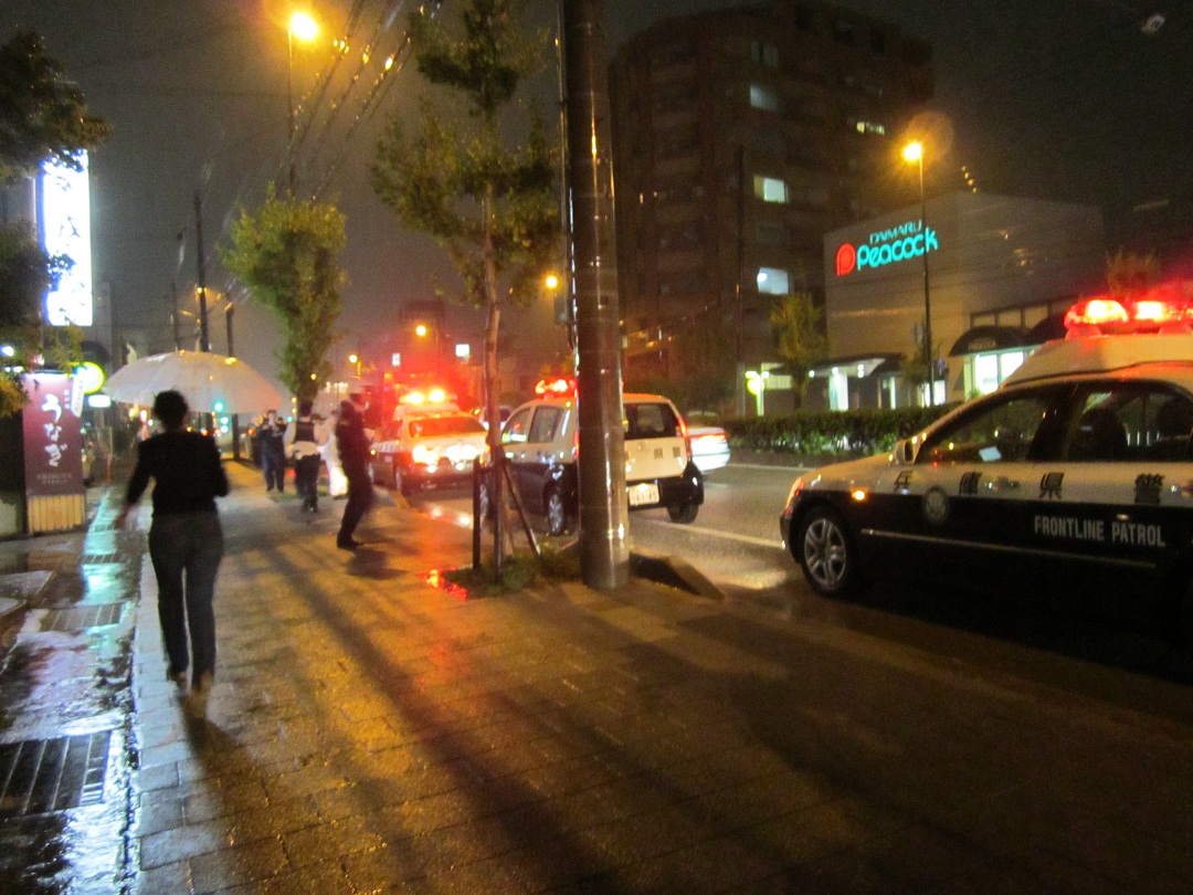 雨の中の事件_f0205367_19335947.jpg