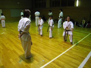 土曜は空手 工藤支部長登場!_c0118332_22335474.jpg