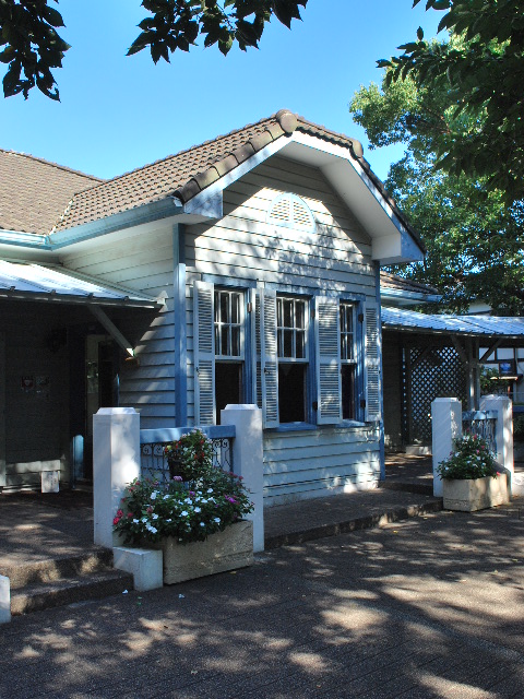 横浜山手公園管理事務所、旧山手68番館_a0110756_8243069.jpg