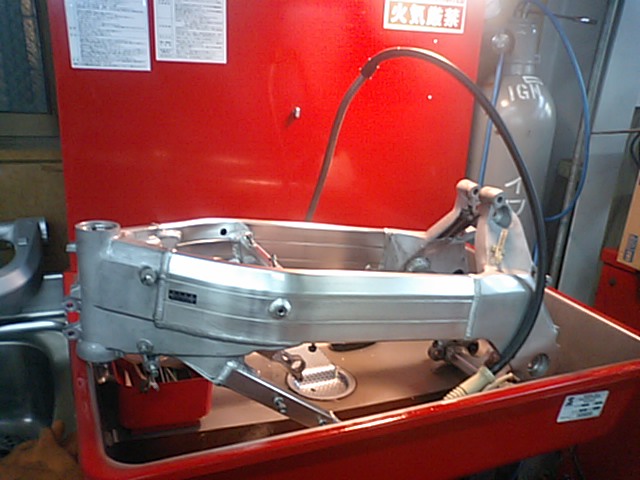 MC28車体整備!!_e0114857_23223850.jpg