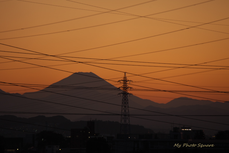 今日の富士山、、、確かにくっきり見えました～_c0167028_21265442.jpg