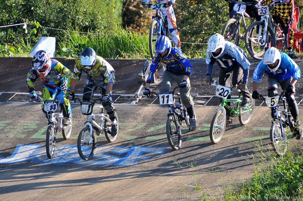 JOSF１０月緑山定期戦VOL3：BMXマスターズ決勝　動画あり_b0065730_22303269.jpg