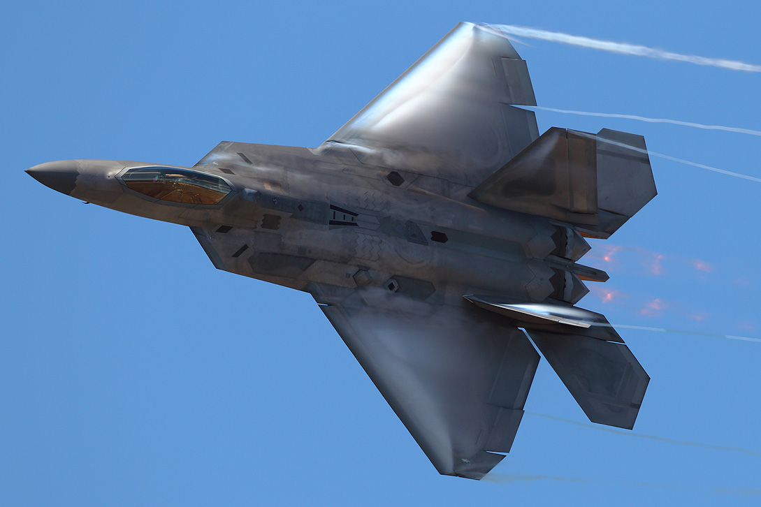 F-22_a0152631_17553035.jpg