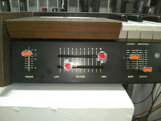 miniKORG 700FSが発表されました_a0060052_1062868.jpg