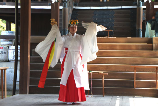 新日吉神宮(いまひえじんぐう)大祭 秋まつり6_e0048413_21263634.jpg