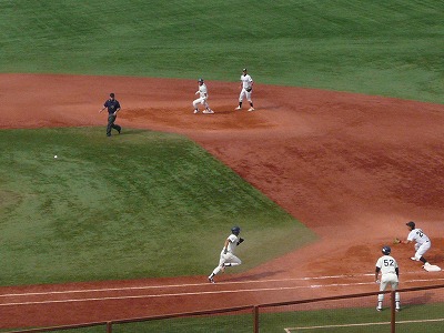 亜細亜大対東洋大 10月12日 東都大学野球 _b0166128_12101451.jpg
