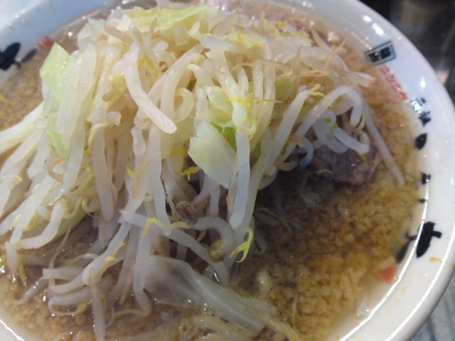 ラーメン大　～　二郎系デビュー_a0124677_1329399.jpg