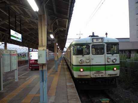 真夏の列島横断旅10 (白新線/ほか)_b0005281_2021204.jpg