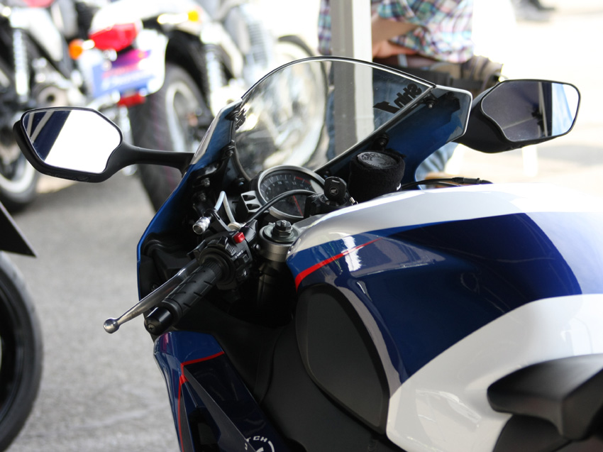 CBR1000RR 伊藤 真一レプリカ（2010 KeihinKohara R.T. カラー