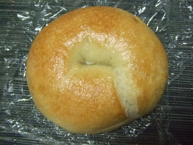 シスールベーグル メープルクリーム&クルミ_f0076001_232763.jpg