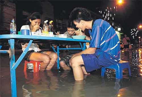 タイの洪水_e0025267_133545100.jpg