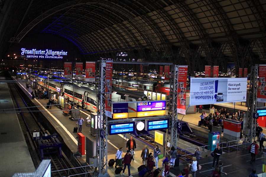 Frankfurt am Main Hauptbahnhof_a0223170_013758.jpg