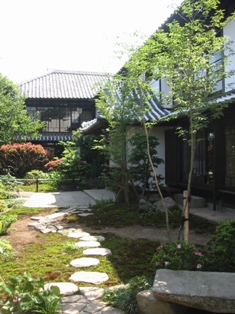 e0251278_8134352.jpg