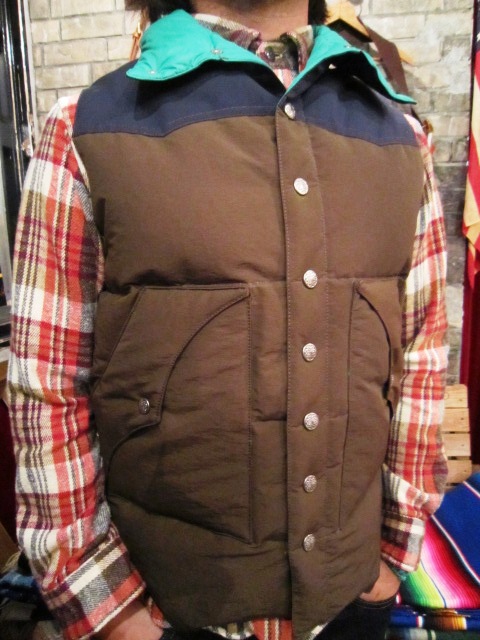 \"Kaci Mountaineering Equipments  Yorked Vest 60/40\" ご紹介_f0191324_14374166.jpg