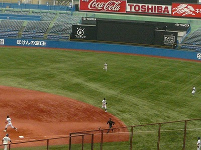 東洋大対亜細亜大 10月13日 東都大学野球 _b0166128_1553782.jpg