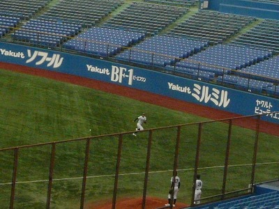 東洋大対亜細亜大 10月13日 東都大学野球 _b0166128_1593038.jpg