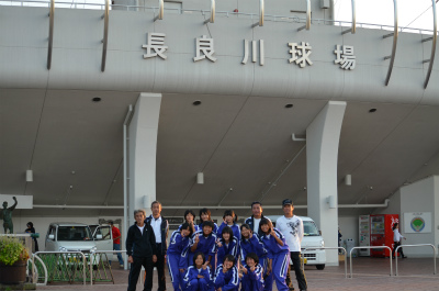 日本女子ソフトボール1部リーグの試合を観戦しました！_d0010630_11302950.jpg