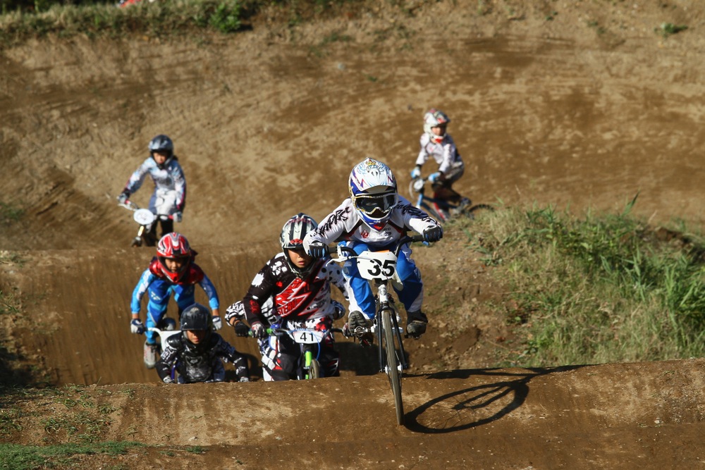 2011 JOSF 10月 緑山定期戦　vol.05 各決勝モト ダイジェスト その1_b0136231_22302567.jpg